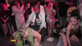 Dancehall Daggering 1