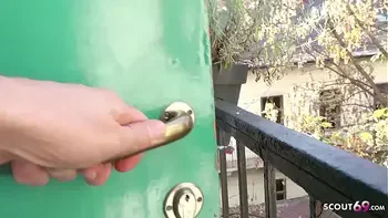 GERMAN SCOUT - Teeny mit Zahnspange bei Casting Anal gefickt