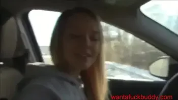 Cute Girl Blows Guy in car