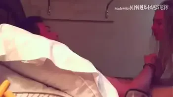 Luna Lips I'm Cumming