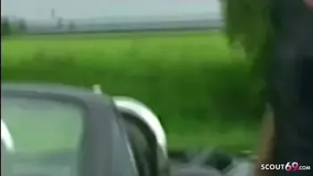 German MILF - Deutsche MILF Jenny und Freundin ficken Jungspund zum Dank