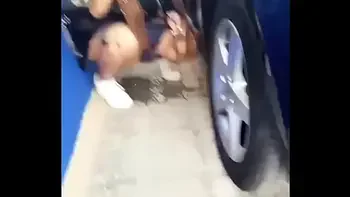 españolas pilladas meando