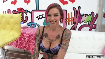 I haven't done much anal, so now I want to! - Gorgeous MILF Anna Bell Peaks
