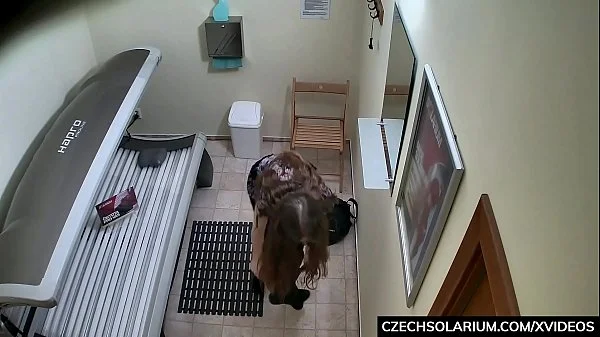 18 y/o Playing With her Pussy in Solarium