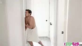 My princess teen stepsister is actually fucking hot