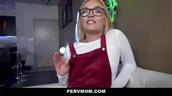 Crazy love triangle with my stepmom and teen stepsis