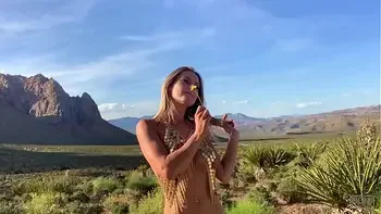 Miss Stacy Golden Princess Solo Toy Show