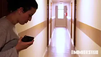 Convidei essa gordinha gostosa, branquinha dos olhos azuis para dar uma passadinha em meu apartamento, amarrei ela e coloquei pra chupar bem gostoso minha buceta ( Lady Snow Brasil e Hey Anna Blue)- Completo no Red