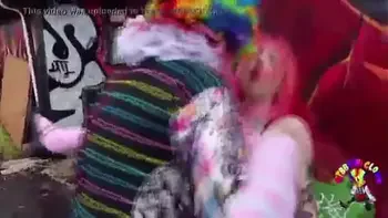 i put spongebob music over a E-Girl getting hammered by a damn clown