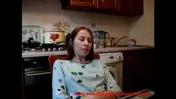 Teenie fingers to orgasm in kitchen