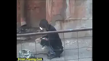 Outdoor Pissing
