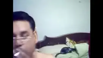 she come stand typing