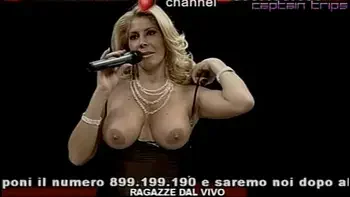 Milly D' Abbraccio - sexphone