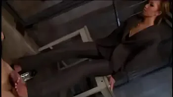 Gorgeous Redhead Girl Giving Blowjob For The Prison Guard Collecting Cum To Her Palm