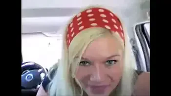 Fingerfun in her Car