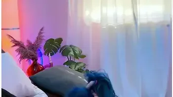 I Just Want To Find A Guy Willing To Fuck Me!! - A Fan Comes To