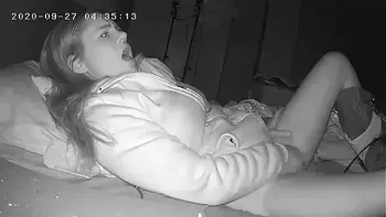 Slut Wakes Up Early To Rub Her Pussy Before Work Hidden Cam