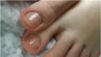 Closeup Dirtytalk Body And Foot Tease *english* - Leyla Lovegood