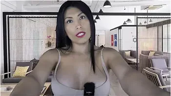 Hot Office Latina Gives You A Massage At Work