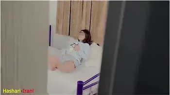 خا`.رررم داشت تو اتاق با خودش ور میرفت که من رسیدم ...(سکس کاملا داستانی با مکالمه فارسی) Sex