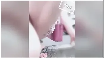 [outdoor Masturbation] A Perverted Japanese Who Secretly Exposes Pussy In A Residential Area And Is