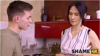 Tommy Gold - Stud Fucks Unshaved Vagina Of Stepmothers Horny Friend Angela Milf