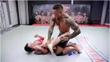 Kaylee Lang Vs Eddie Jaye - Eddie Sure Knows How To Deliver That Bbc!