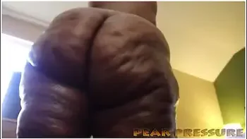 Some Phat Bum Ugly Ebony Whore Twerking - Ssbbw