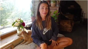 Licking Tutorial - How To Eat Pussy - Roxy Fox