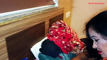 Desi Indian Rich Wife Fingering and Fucking Servant - Rough Sex with Big Nipples