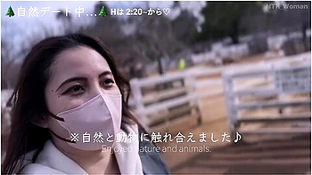 Married Woman Squirts Profusely With A Dildo