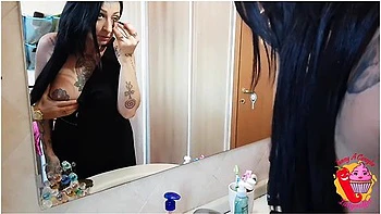 He Fucks Her In The Bathroom While She Puts On With Mia Khalifa, Tommy A Canaglia And Lady Muffin