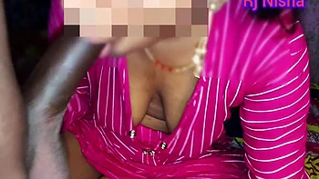 Desi Aunty First Time Sex Rj Nisha