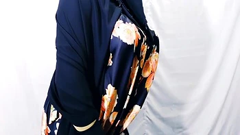 Muslim Hijabi Beautiful Housewife Fucking With Neighbor - With Clear Hindi Audio