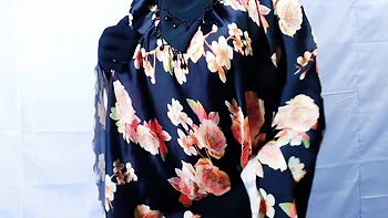 Muslim Hijabi Beautiful Housewife Fucking With Neighbor - With Clear Hindi Audio