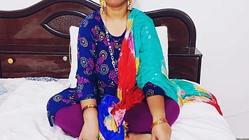 Jiju Meri Le Lo, Main Bhi To Aadhi Gharwaali Hu Sex Video