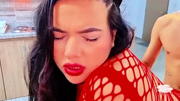 Amateur Latina Savannah Watson Gets Rough Kitchen Sex with Big Dick Boyfriend - Homemade HD