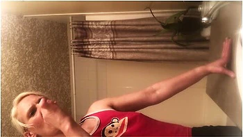 Tight Body Milf On Stepmom Naked After Shower! More Coming I Hope!