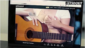 Blonde Lesbian Roommates Romantic Threesome With Stepmom