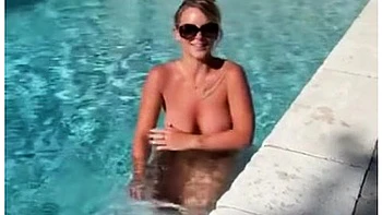 Tiffany Leiddi - I Tease Him