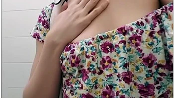 Arrapata Nel Bagno Del Centro Commerciale