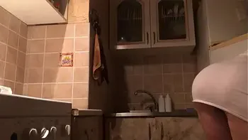 I Feeded My Really Hungry Step Sis With Cum Instead Of Apple. Russian Amateur Video With Conversations