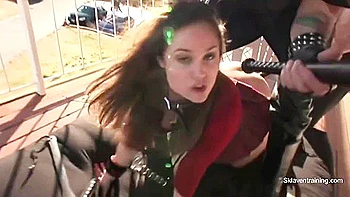 Devotes Teen 18+ Auf Der Dachterasse Fertig Gemacht