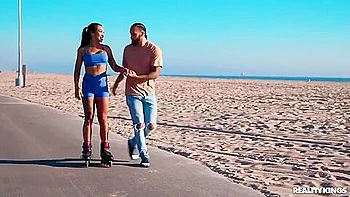 Mikey Star - Banging The Roller Bae