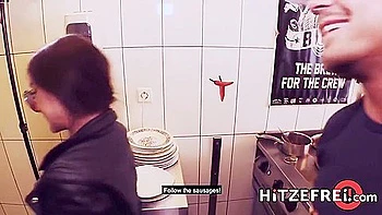 Lullu Gun Moans As Huge Dick Penetrates Her Booty