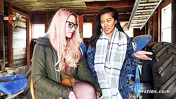 Hanna Enjoys An Anal Dildo From Jin