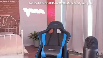 Geeky Nerd With Amazing Body Creamy Pussy Squirting