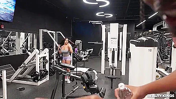 Funsized Megan, Kaby Snow Gym Time Tush