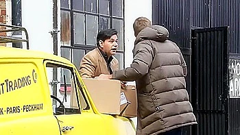 Cassie, Carly And Paul Chaplin - Blonde Xxx With Pure And From Skankery