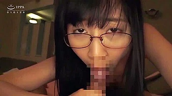 [ktra-339] A Beautiful Girl Wearing Glasses: 10 Girls, Continuous Sex, 38 Hours, A Set Of 2 Dvds 14